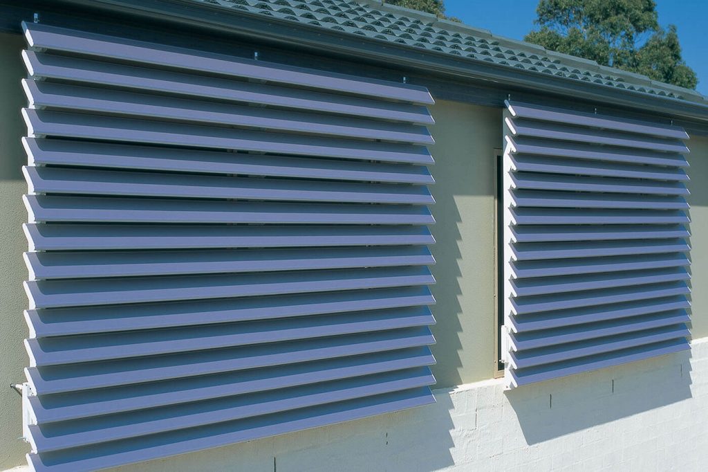 shut-it-solutions-blinds-awnings-shutters-brisbane-ipswich-toowoomba-sunshine-coast-gold-coast-tweed-heads-northern- Aluminium-Louvres -awnings