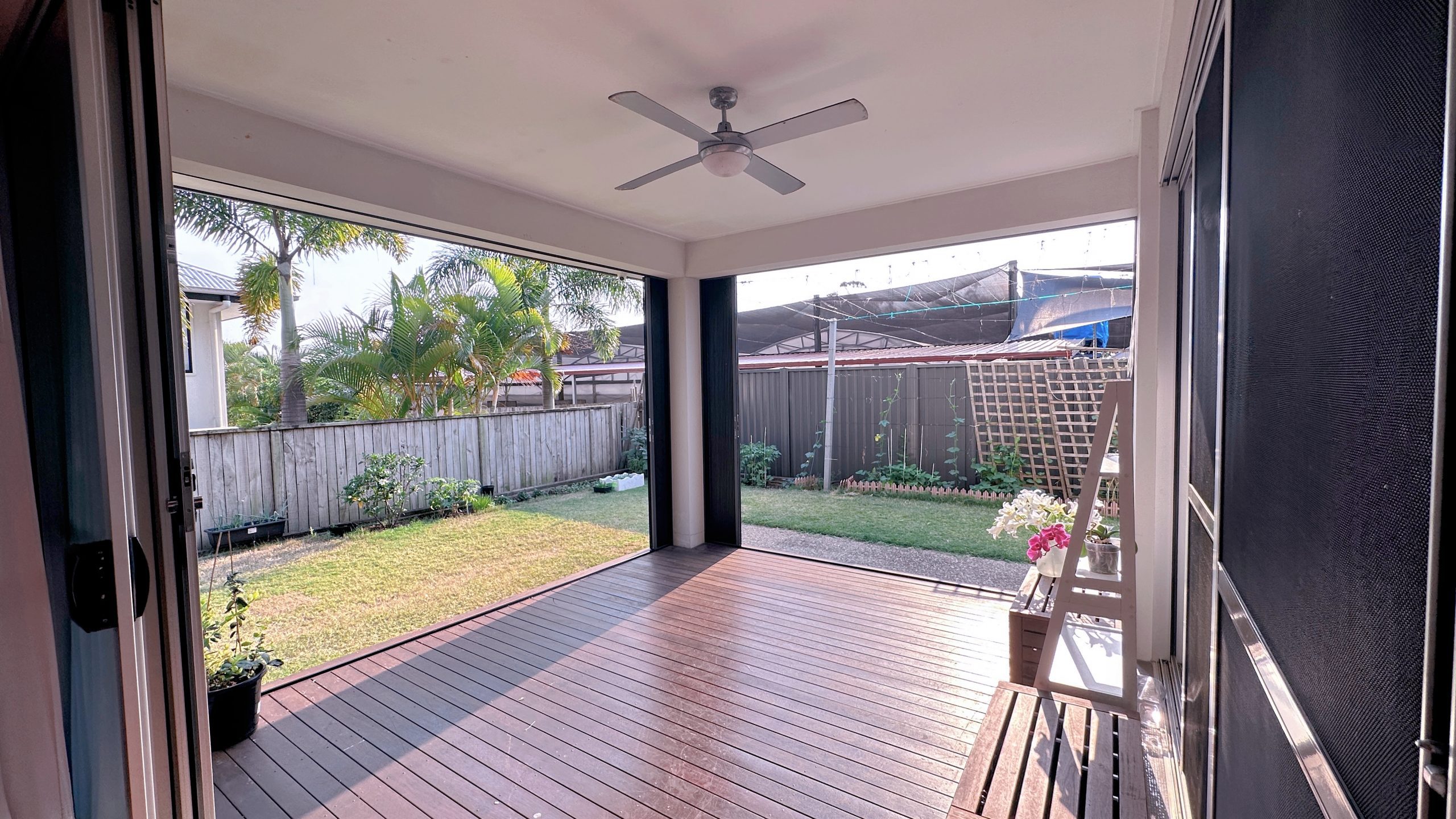 shut-it-solutions-blinds-awnings-shutters-brisbane-ipswich-toowoomba-sunshine-coast-gold-coast-tweed-heads-northern-rivers-retractable-flyscreens (1)