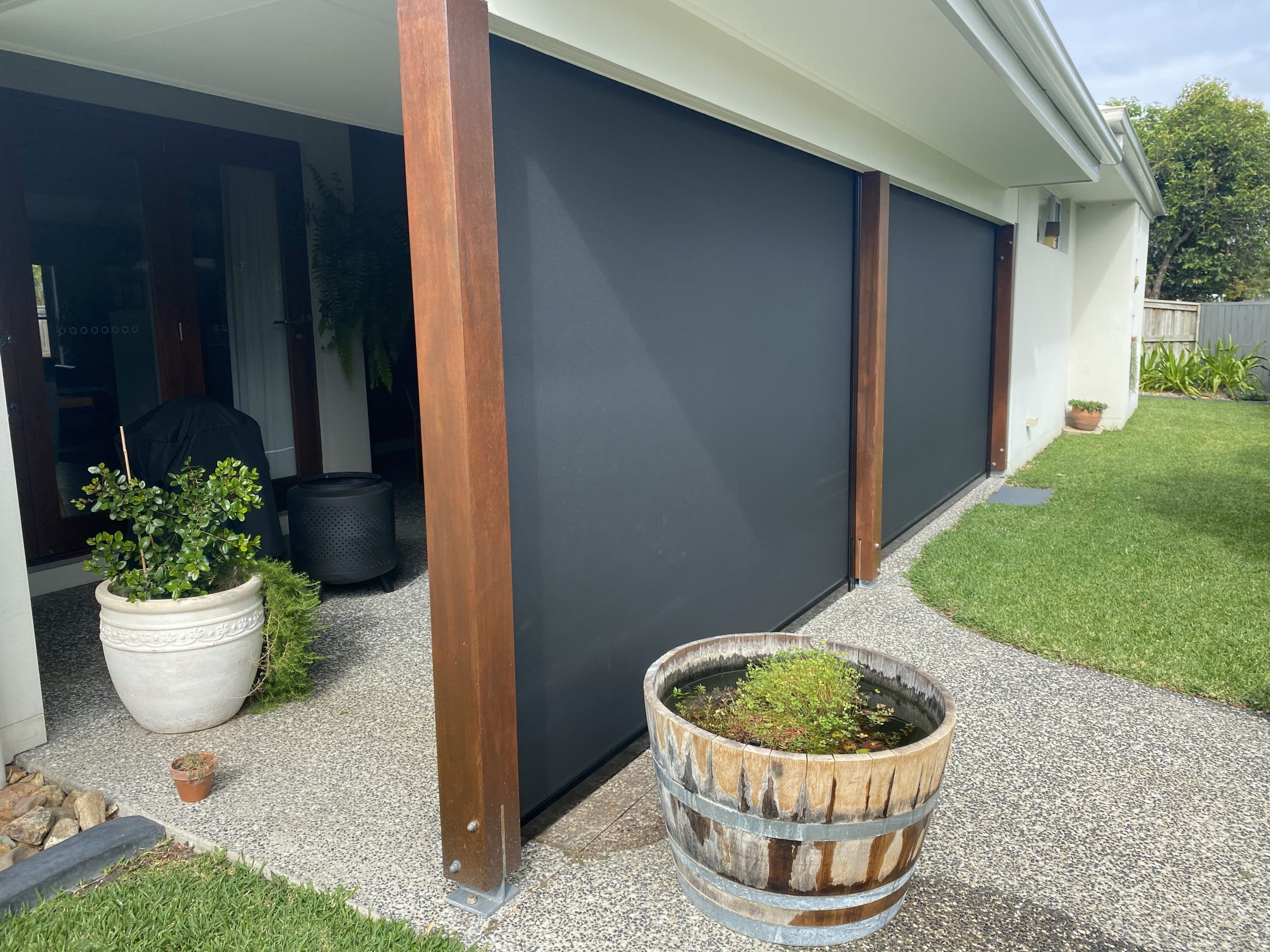 shut-it-solutions-brisbane-ipswich-toowoomba-sunshine-coast-gold-coast-tweed-heads-northern-rivers-heavy-duty-side-channel-outdoor-blinds