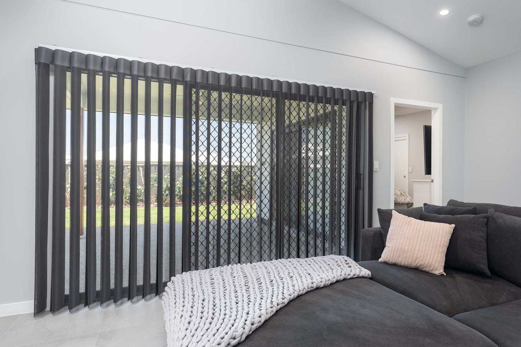 veri-shades-brisbane-gold-coast-sunshine-coast-toowoomba-shut-it-solutions veri-shades-brisbane-gold-coast-sunshine-coast-toowoomba-shut-it-solutions